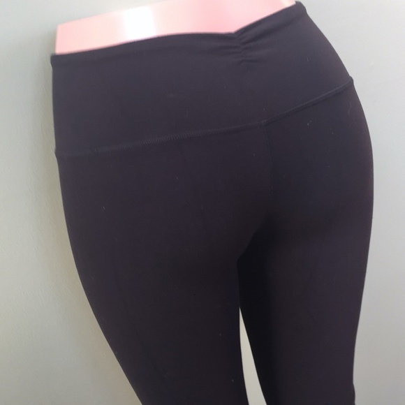 Lululemon Pants  Capri's - Picture 3 of 7